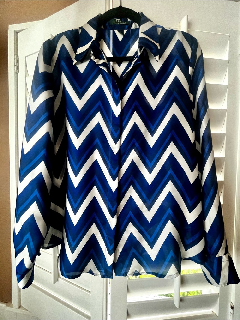 Ralph Lauren  Blue and White Chevron Button Up Blouse L